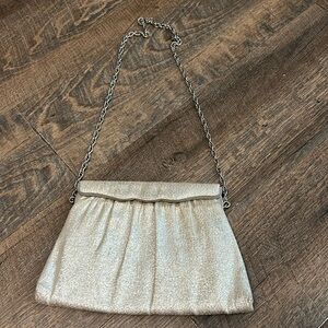 Vintage 1970s Ande' Silver Lame Metalic Purse, Evening Bag, Fold-in Chain‎